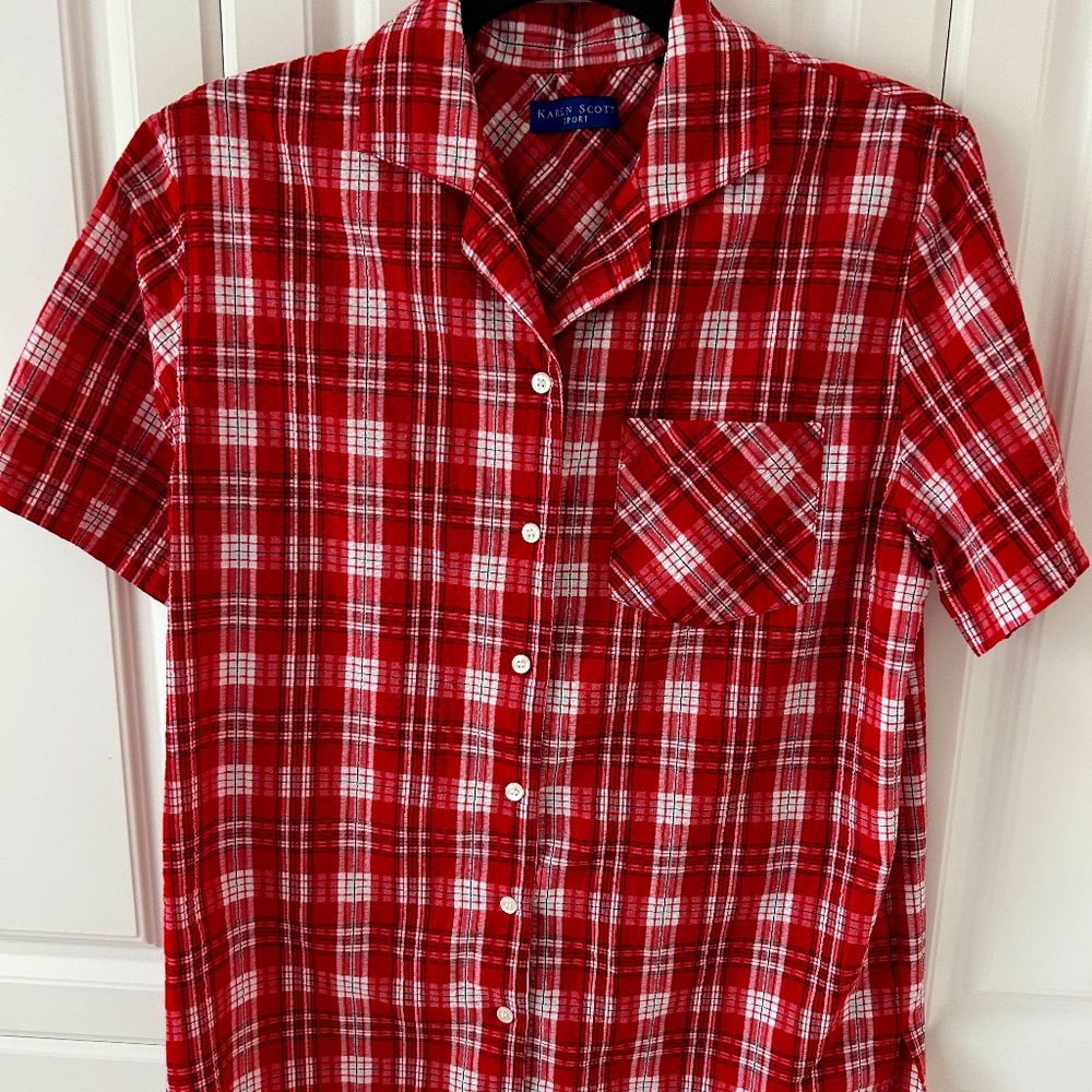 Karen Scott Sport  Button Down Top Small